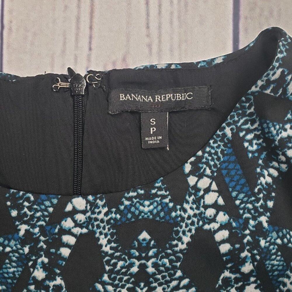 Banana Republic Black & Blue Snake Print Layered Blouse Women's Size Small - Picture 8 of 8